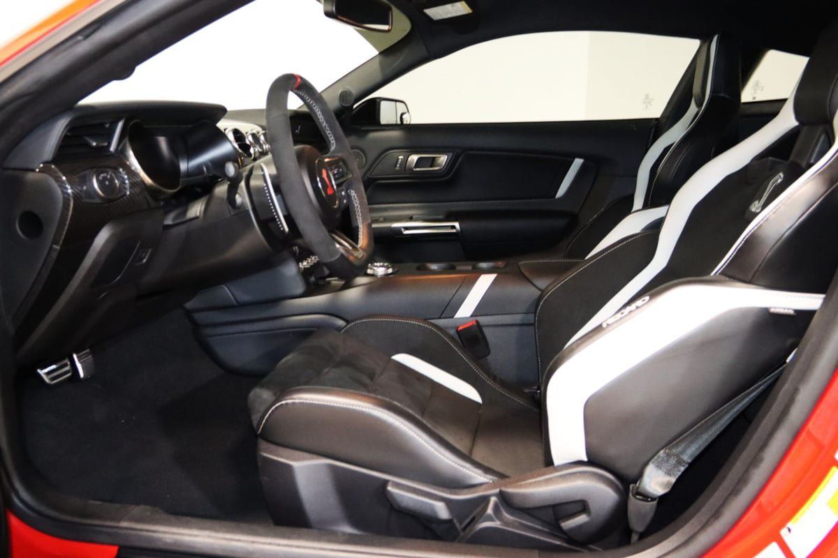 Used 2020 Ford Mustang Shelby GT500 w/ Technology Package RWD image 47