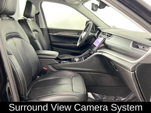 Used 2023 Jeep Grand Cherokee Limited w/ Luxury Tech Group II image 20