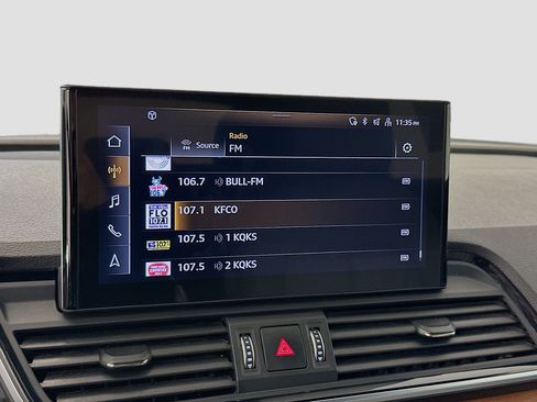 Used 2022 Audi Q5 2.0T Premium w/ Convenience Package image 21