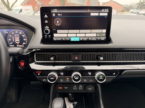 Used 2024 Honda Civic Touring image 19