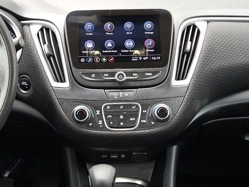 Used 2024 Chevrolet Malibu LT image 11