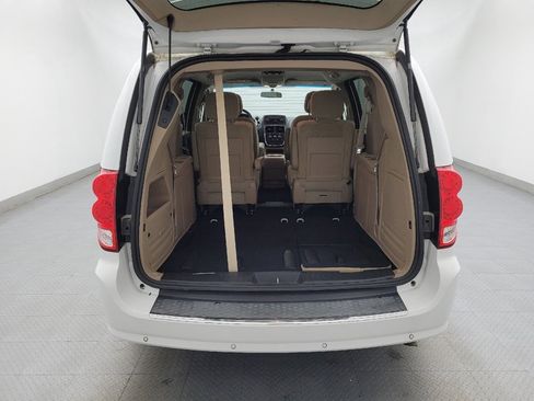 Used 2016 Dodge Grand Caravan SXT w/ Rear Park Assist Package image 29