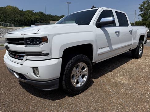 Used 2017 Chevrolet Silverado 1500 LTZ Z71 w/ LTZ Plus Package AWD/4WD image 1