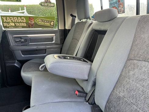 Used 2015 RAM 1500 Classic SLT w/ Luxury Group image 21