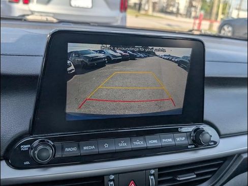 Used 2019 Kia Forte LXS FWD image 11