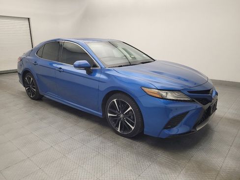 Used 2018 Toyota Camry XSE image 11