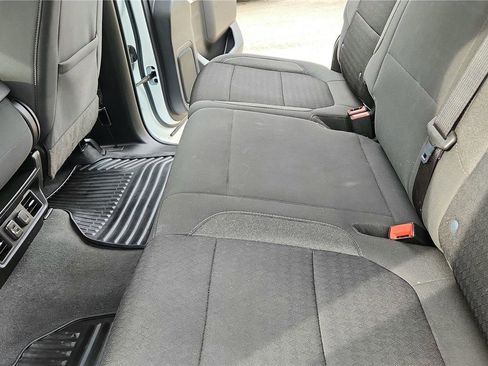 Used 2023 GMC Sierra 2500 SLE w/ SLE Convenience Package image 19