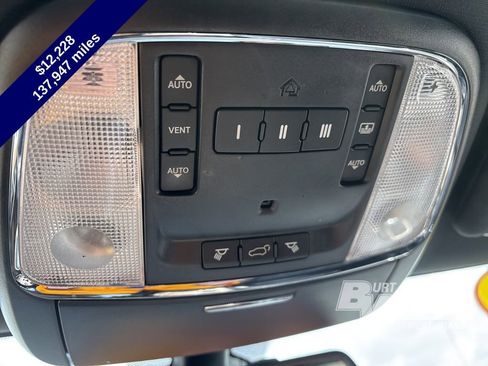 Used 2015 Jeep Grand Cherokee Overland image 32