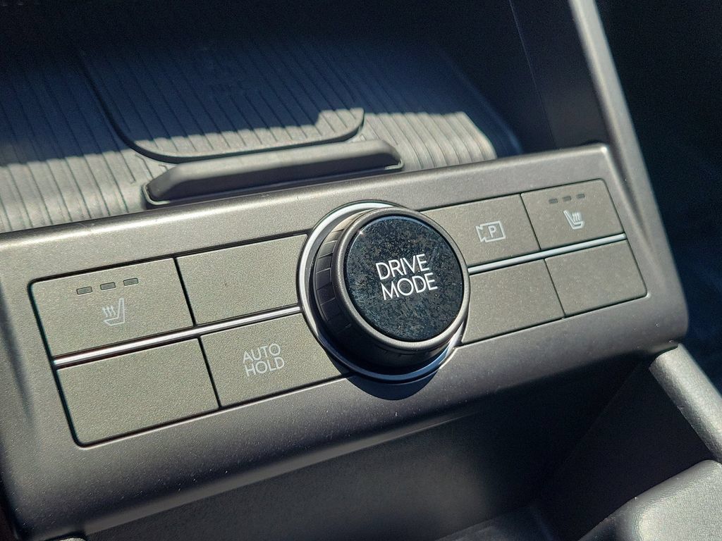 Used 2025 Hyundai Kona SEL FWD image 37