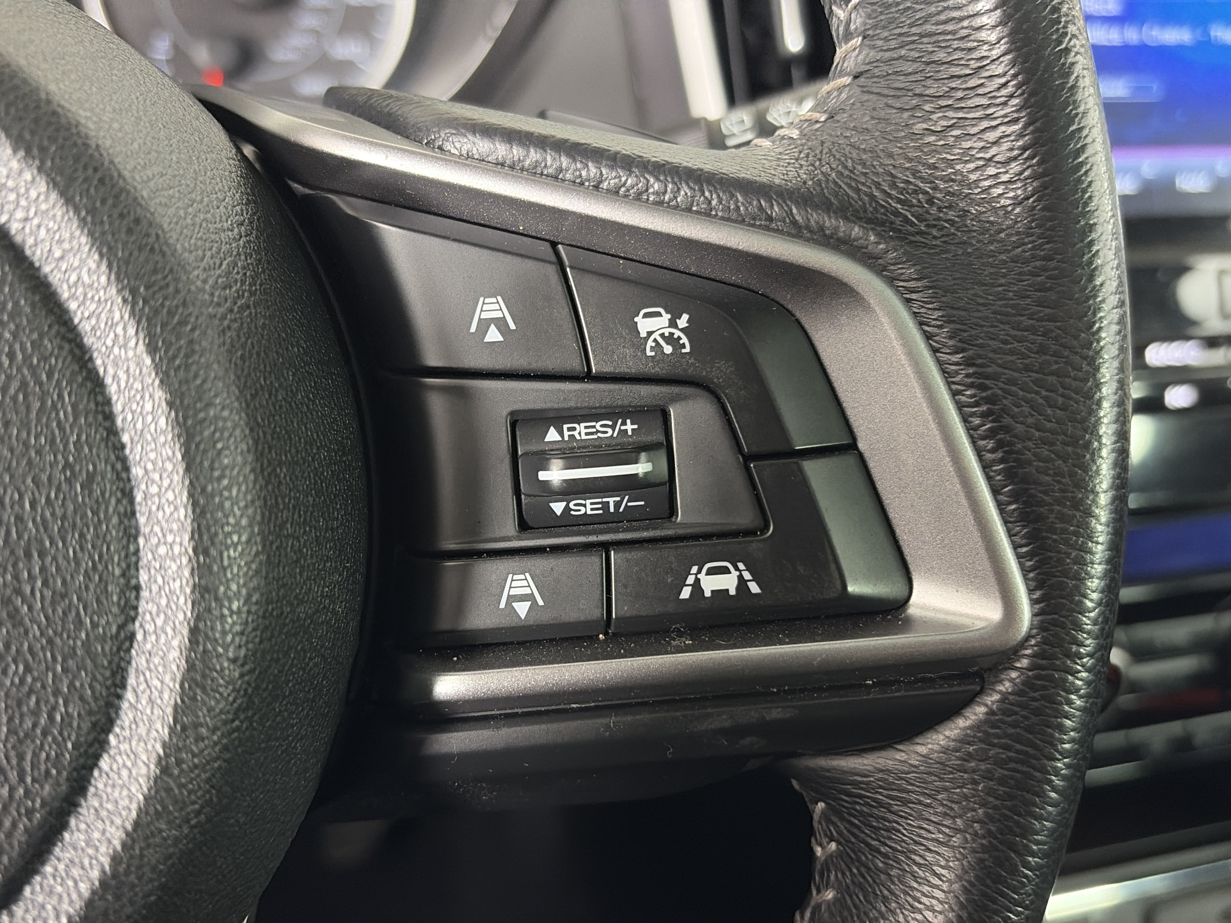 Used 2020 Subaru Ascent Premium w/ Sport Package AWD/4WD image 38