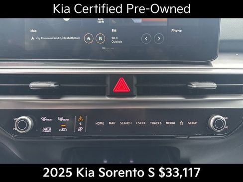 Used 2025 Kia Sorento S FWD image 28