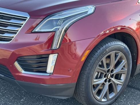 Used 2019 Cadillac XT5 Premium Luxury w/ LPO, Black Ice Package image 38