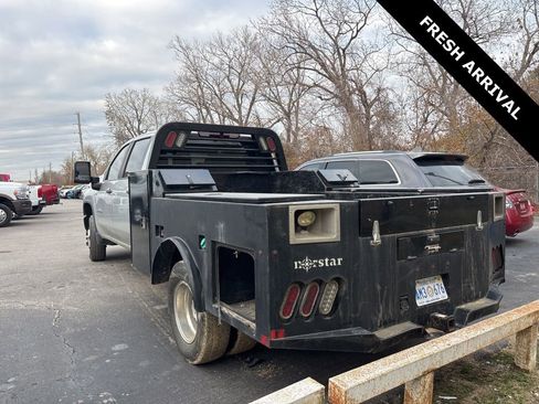 Used 2021 Chevrolet Silverado 3500 W/T w/ WT Convenience Package image 3