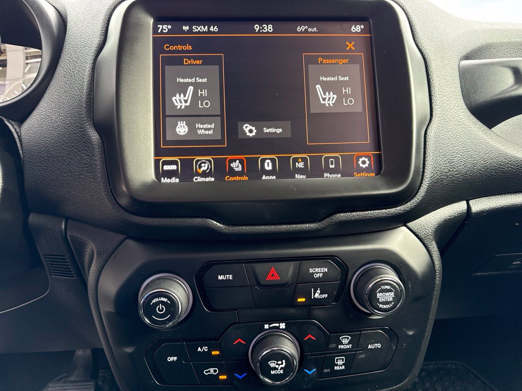 Used 2023 Jeep Renegade Limited AWD/4WD image 24