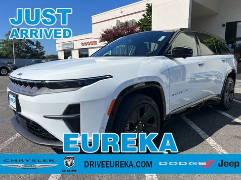 New 2025 Jeep Wagoneer S Launch Edition w/ Trailer Tow Group image 1