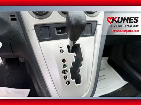 Used 2013 Toyota Matrix L FWD image 28