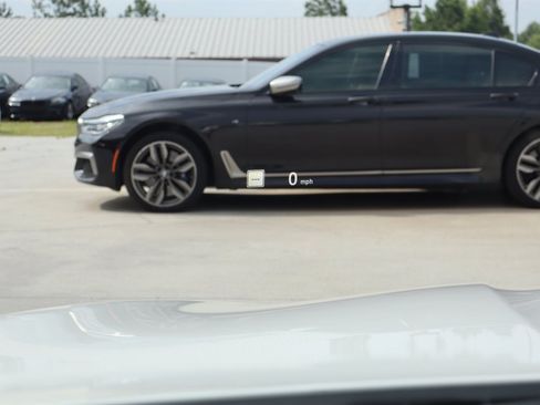 Used 2016 BMW 550i xDrive Sedan AWD/4WD image 29