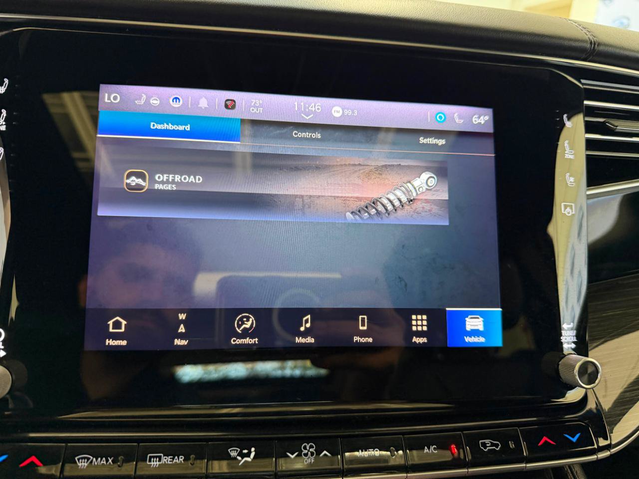 Used 2022 Jeep Wagoneer Series III w/ Premium Group I AWD/4WD image 39