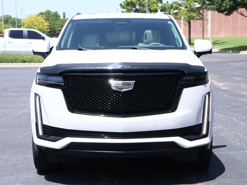 Used 2024 Cadillac Escalade ESV Sport Platinum w/ LPO, ONYX Package AWD/4WD image 37