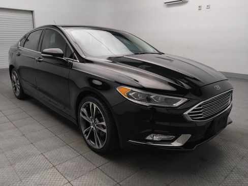 Used 2017 Ford Fusion Titanium FWD image 13
