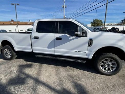 Used 2022 Ford F350 XLT w/ XLT Value Package image 3