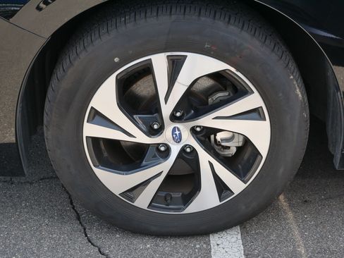 Used 2025 Subaru Legacy Premium AWD/4WD image 15