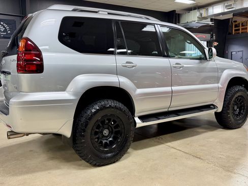 Used 2006 Lexus GX 470 AWD/4WD image 9