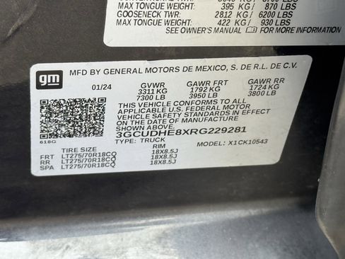 Used 2024 Chevrolet Silverado 1500 ZR2 w/ Technology Package image 32