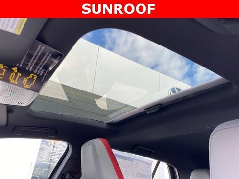 New 2026 Volkswagen GTI SE image 5