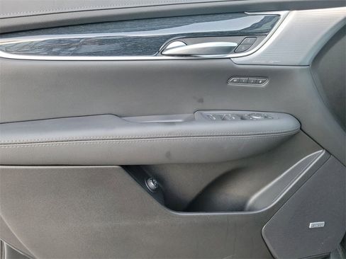 Used 2025 Cadillac XT5 Premium Luxury w/ Technology Package image 15