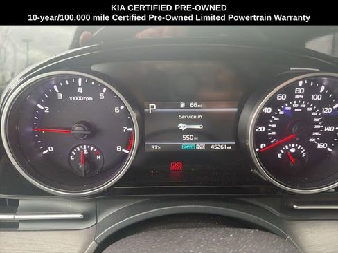 Certified 2024 Kia Carnival EX image 23