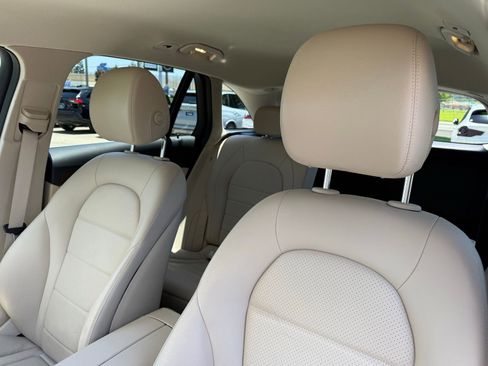 Used 2022 Mercedes-Benz GLC 300 image 28