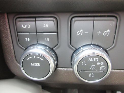 New 2026 GMC Yukon Elevation w/ Elevation Premium Package image 17