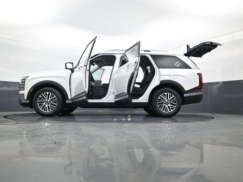 Certified 2026 Hyundai Palisade SEL AWD/4WD image 36