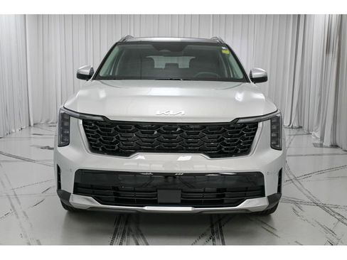 New 2026 Kia Sorento S image 3