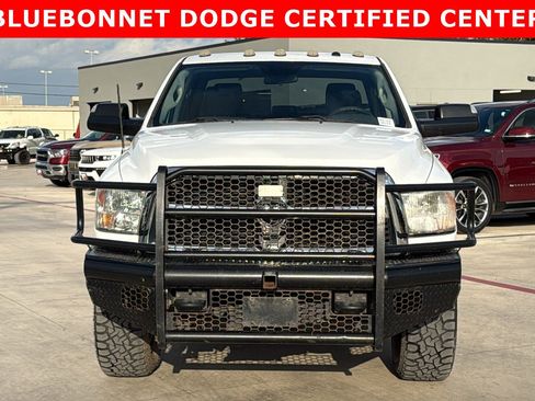 Used 2017 RAM 2500 Tradesman w/ Chrome Appearance Group image 8