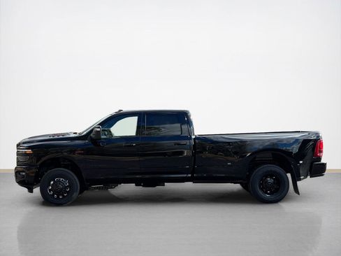 New 2026 RAM 3500 Laramie w/ Night Edition AWD/4WD image 4