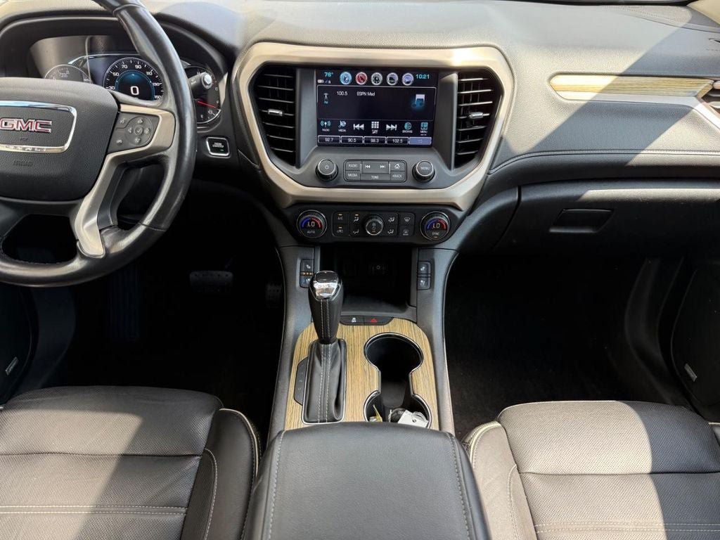 Used 2019 GMC Acadia Denali w/ Technology Package AWD/4WD image 11