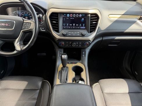 Used 2019 GMC Acadia Denali w/ Technology Package AWD/4WD image 11