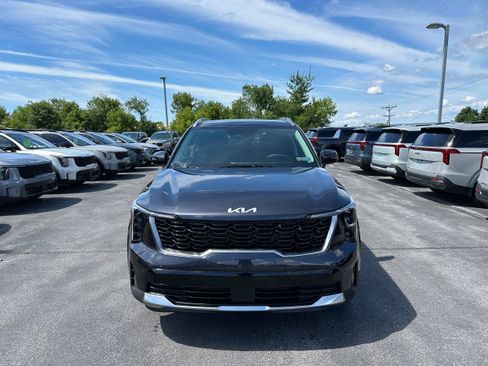 New 2026 Kia Sorento S AWD/4WD image 2