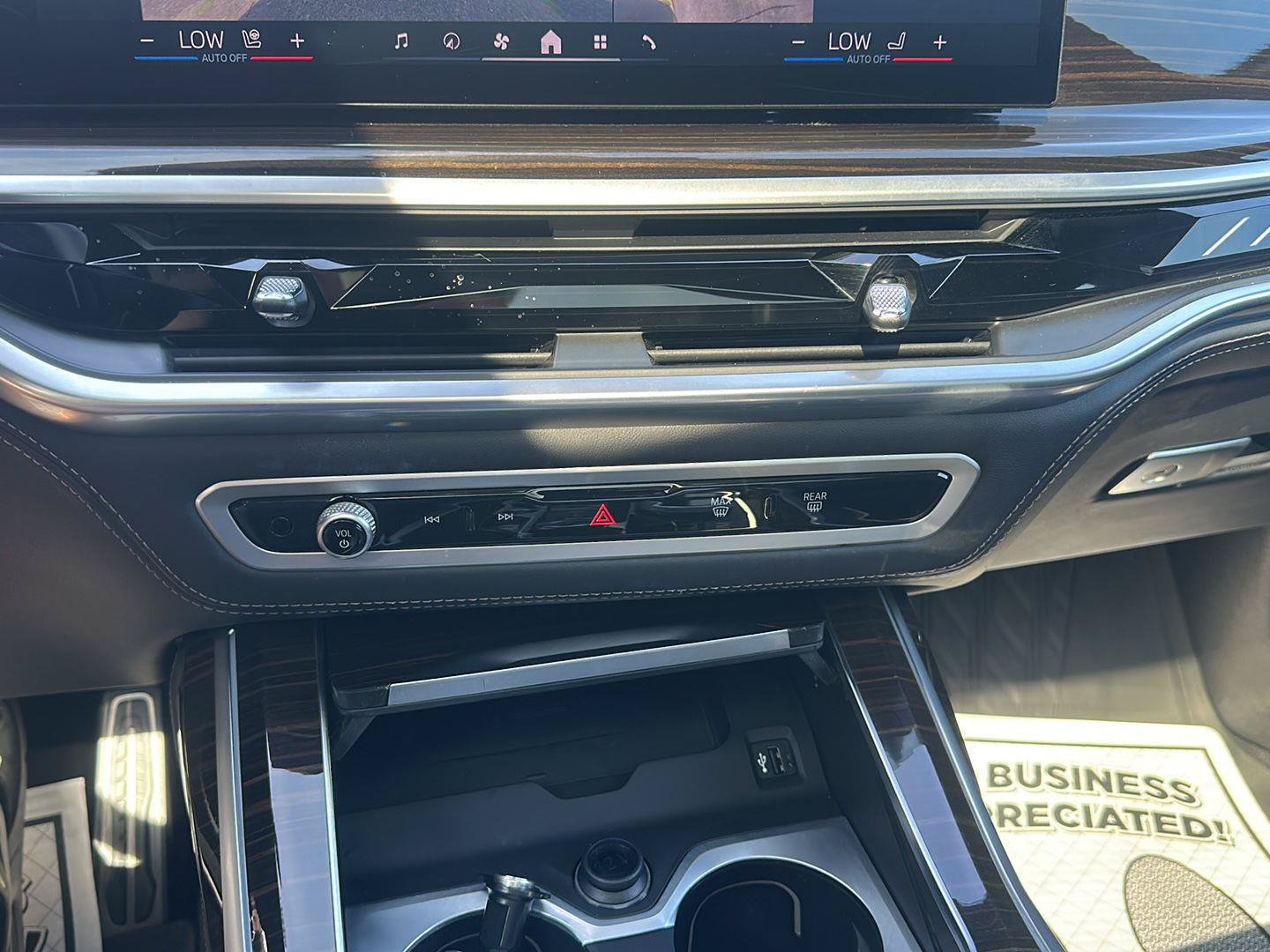 Used 2024 BMW X7 M60i w/ Executive Package AWD/4WD image 34