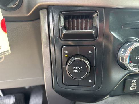 Used 2025 Ford F150 XLT w/ Equipment Group 301A Standard AWD/4WD image 26