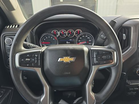 Used 2022 Chevrolet Silverado 2500 Custom w/ Custom Value Package image 23