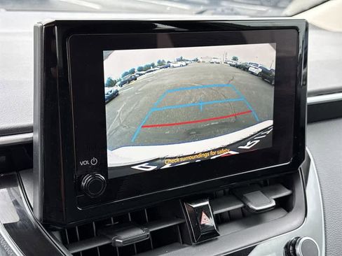 Used 2023 Toyota Corolla LE FWD image 22