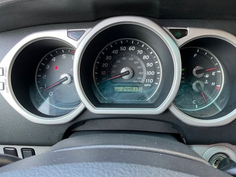 Used 2005 Toyota 4Runner Limited image 22