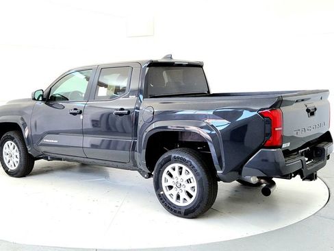 New 2026 Toyota Tacoma SR5 RWD image 4