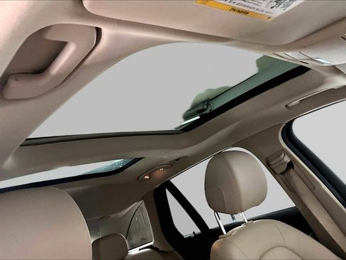 Certified 2018 Mercedes-Benz GLC 300 4MATIC image 14