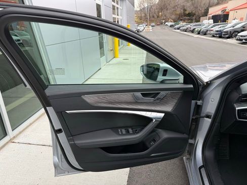 Used 2024 Audi A6 Premium Plus image 10