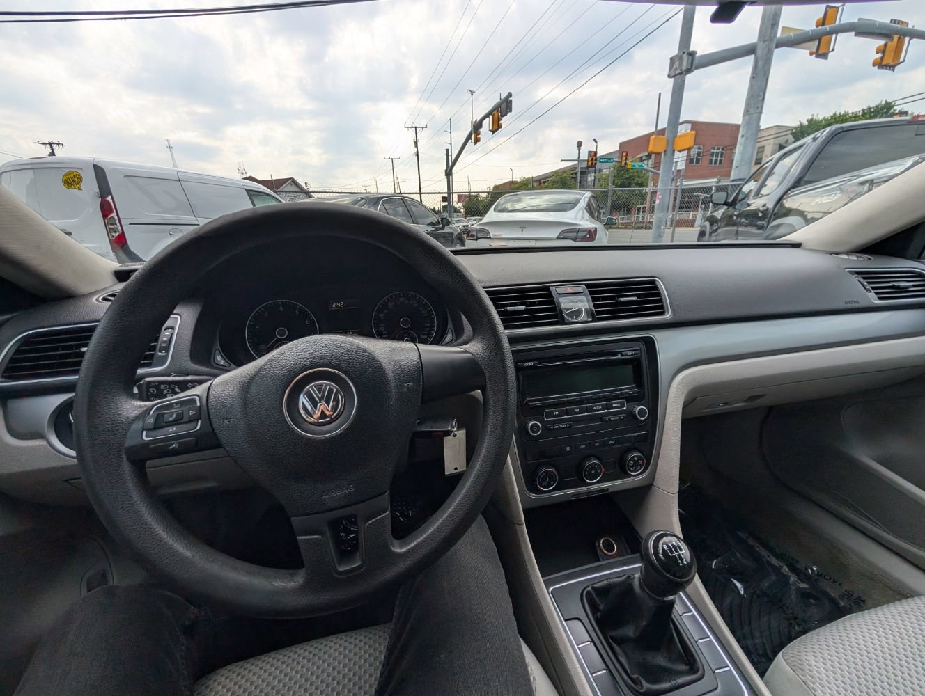 Used 2014 Volkswagen Passat 2.5 S FWD image 21