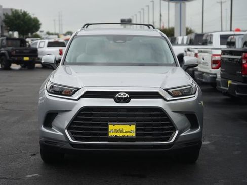 Used 2026 Toyota Grand Highlander FWD image 3